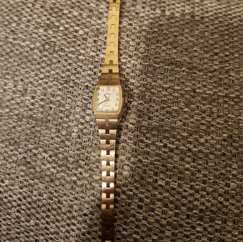 Pulsar brushed gold watch
